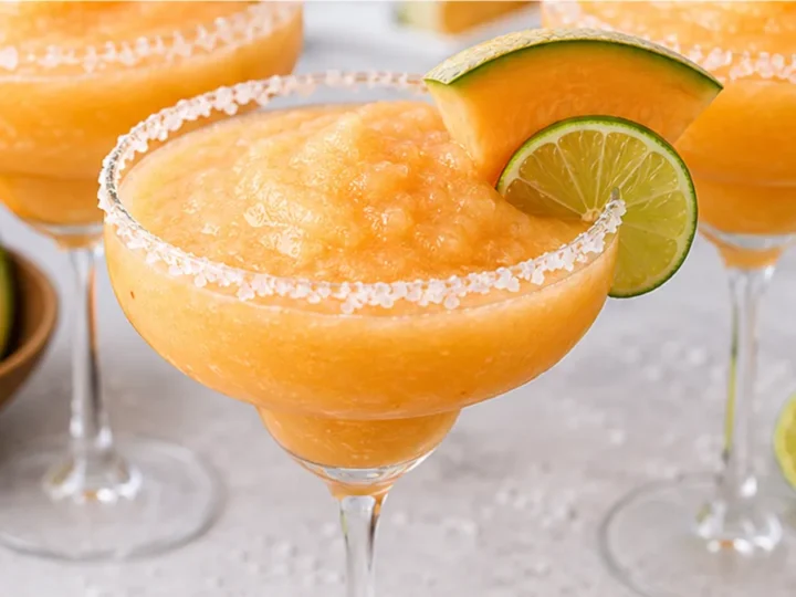 Frozen Cantaloupe Margaritas: Summer Vibe!