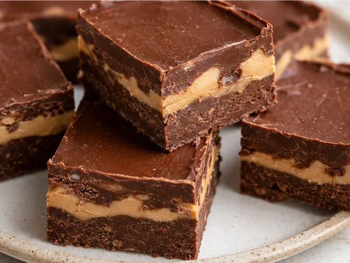 Vegan Fudge Bars: Chocolate Peanut Butter Dream