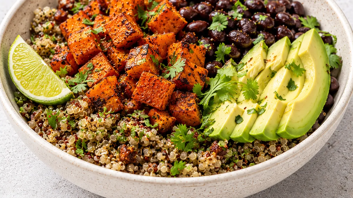 Spicy Southwest Quinoa Bowl Explosion! ️ - Spicy quinoa bowl: Make this amazing Southwest recipe in 45 minutes. Packed with vibrant flavors and healthy ingredie
