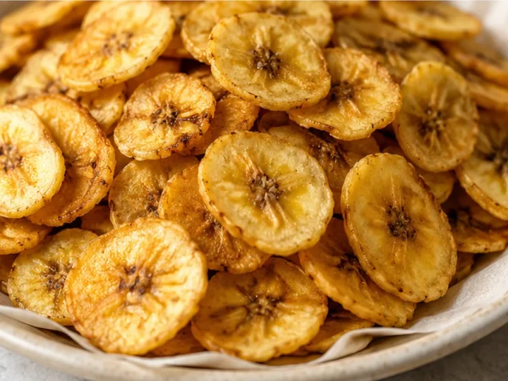 Crispy Baked Banana Chips: Your New Favorite Snack!