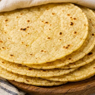 Homemade Corn Tortillas: Easy & Delicious Recipe - Corn tortillas: make these easy, homemade tortillas perfect for tacos or enchiladas. Soft and delicious, enjo