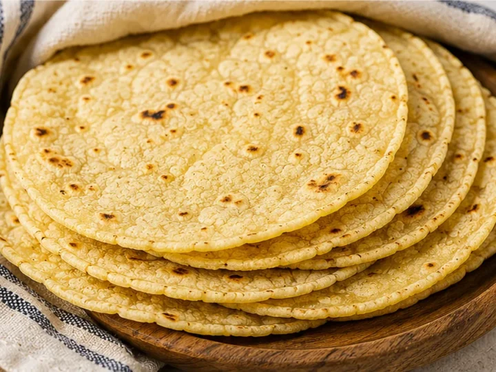 Homemade Corn Tortillas: Easy & Delicious Recipe