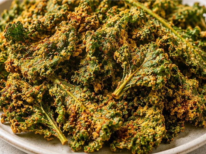 Crispy Cheese Pizza Kale Chips