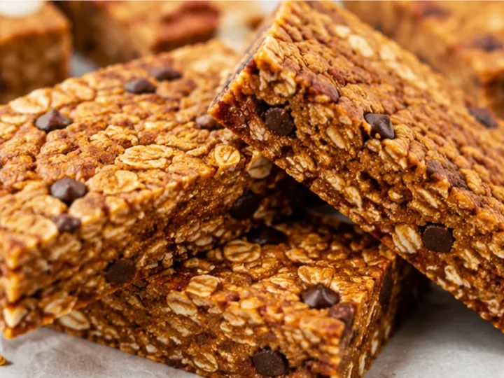 No-Bake Pumpkin Granola Bars: Your Fall Favorite!