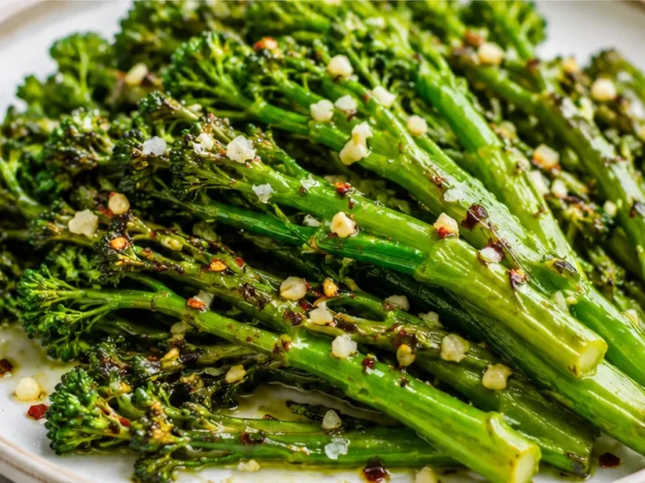 Zesty Garlic Broccolini: Your New Favorite Side Dish!