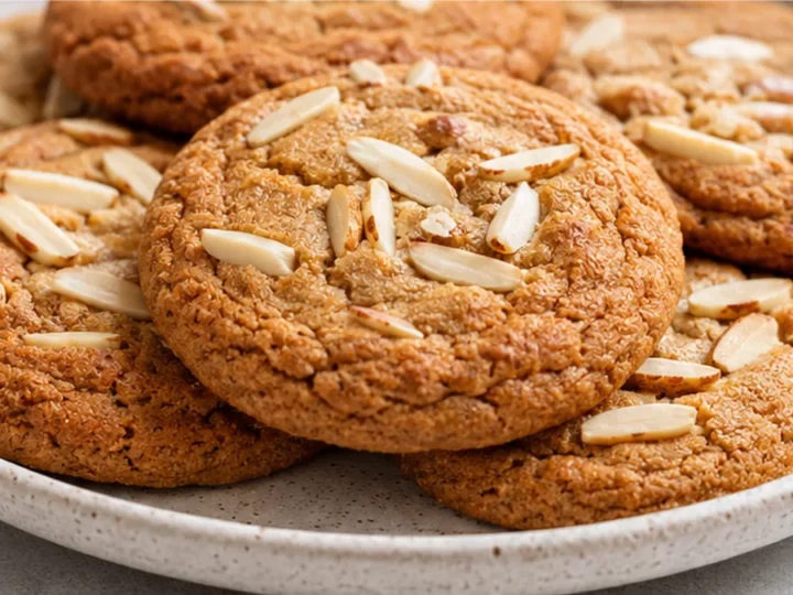 Chewy Vegan Almond Cookies: Easy & Delicious!