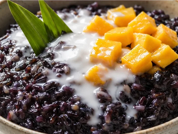 Black Sticky Rice Pudding: Sweet & Tropical!
