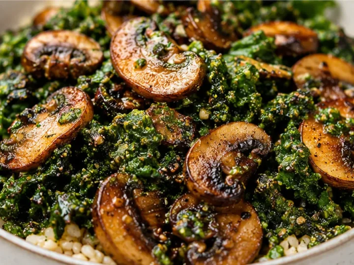 Mushroom Bowls with Kale Pesto