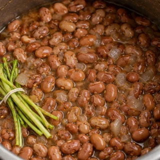 Quick & Easy Pressure Cooker Pinto Beans! - pressure cooker beans - Pressure cooker beans: enjoy perfectly tender pinto beans in under an hour. No soaking requi