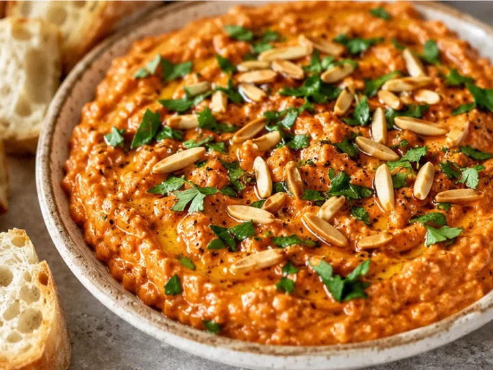 Roasted Red Pepper Almond Dip: Your New Obsession!
