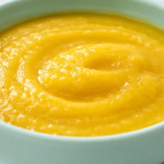Sunshine Squash Puree for Babies - summer squash puree - Summer squash puree: master this simple, healthy baby food in minutes. Perfect for introducing solids t