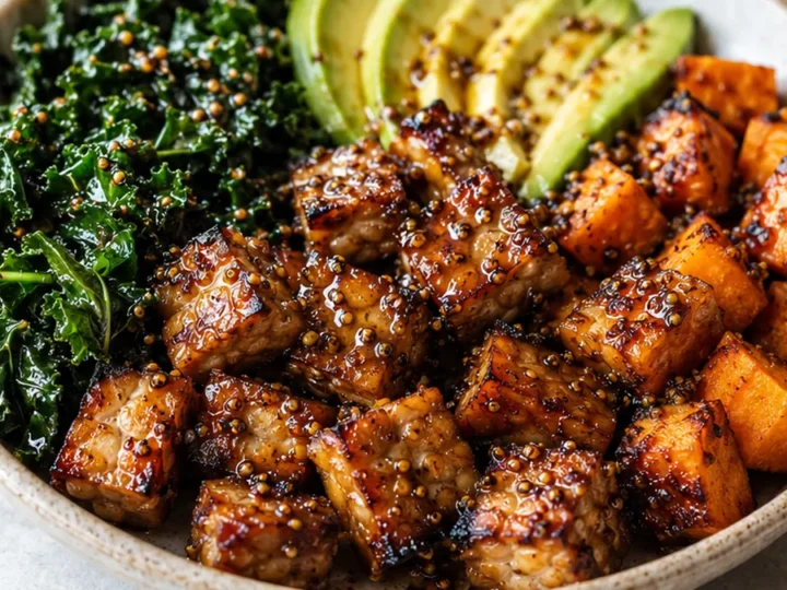 Maple-Mustard Tempeh Bowls: Fall Obsession!