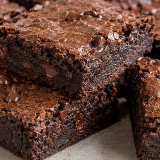 Fudgy Vegan Avocado Brownies - vegan brownies - Vegan brownies: bake these rich, fudgy avocado-infused brownies. A simple recipe for a decadent, plant-based des