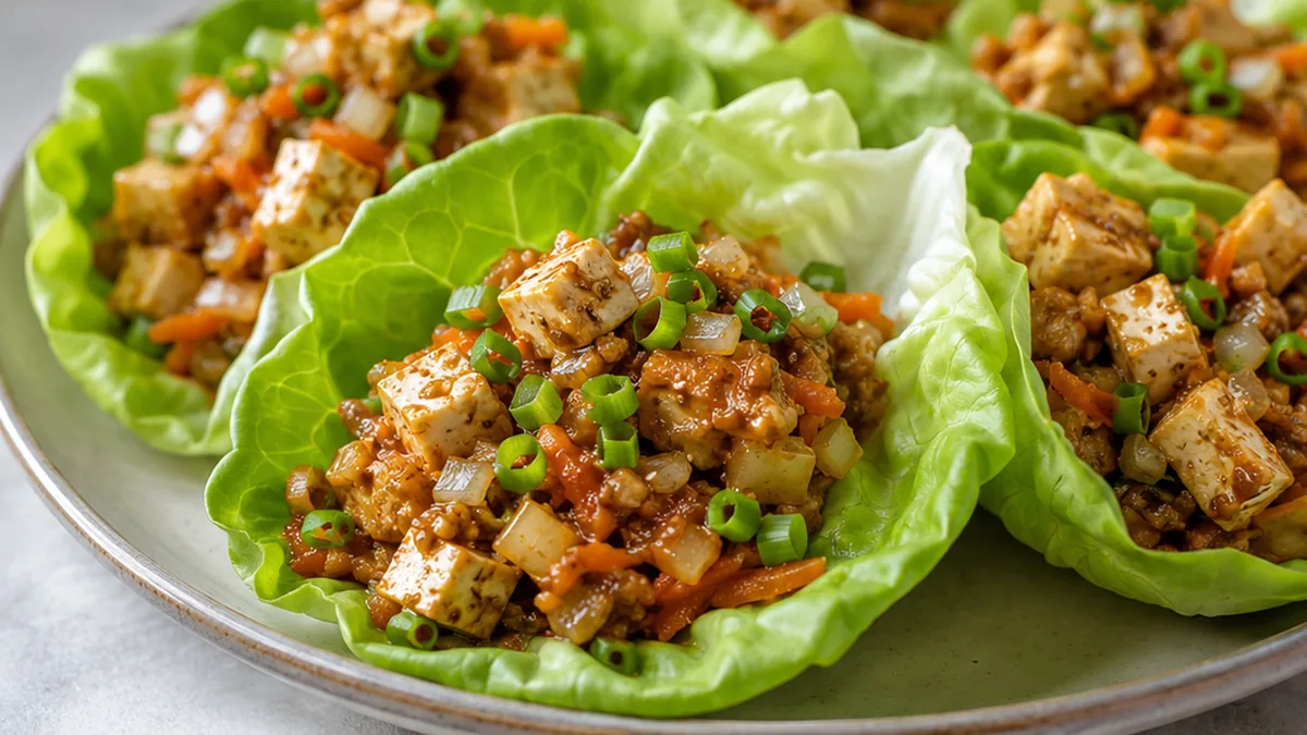 Sizzling Vegetarian Lettuce Wraps: Fresh & Flavorful! Vegetarian lettuce wraps: master these fresh and healthy wraps with a savory tofu and veggie filling in un
