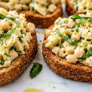 10-Minute White Bean Artichoke Toasts - white bean toasts - White Bean Toasts: assemble this fresh and fast appetizer in just 10 minutes. A bright, healthy opti