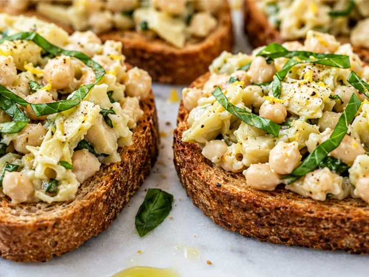 10-Minute White Bean Artichoke Toasts