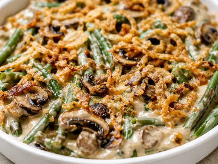 Creamy Vegan Green Bean Casserole