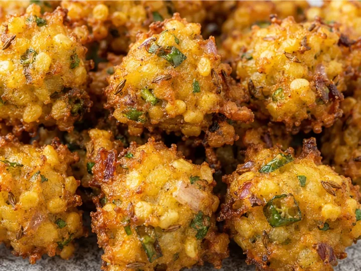 Crispy Moong Dal Pakodas Snack!