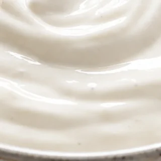 5-Minute Creamy Vegan Sour Cream