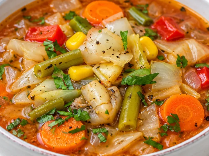 Vegan Detox Cabbage Soup