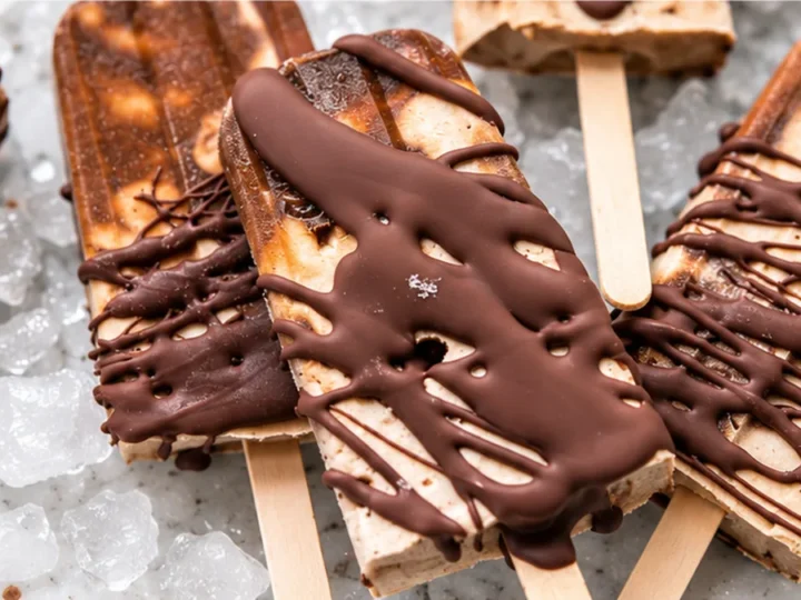 Chocolate Coconut Latte Fudge Pops