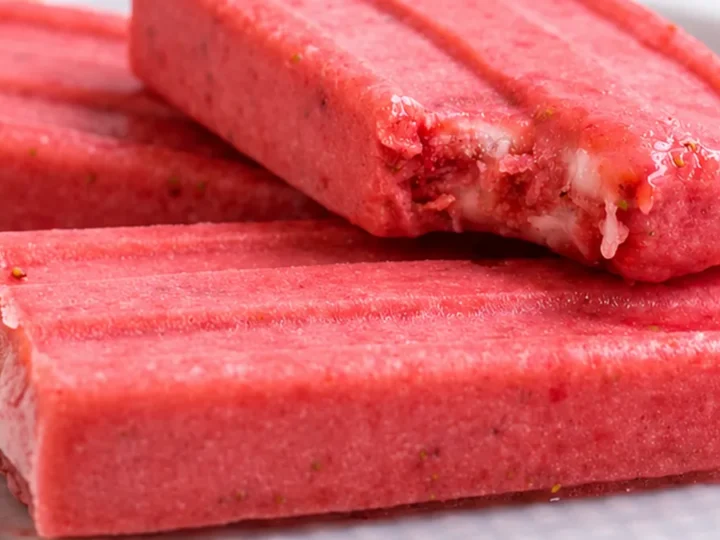 Vegan Strawberry Popsicles